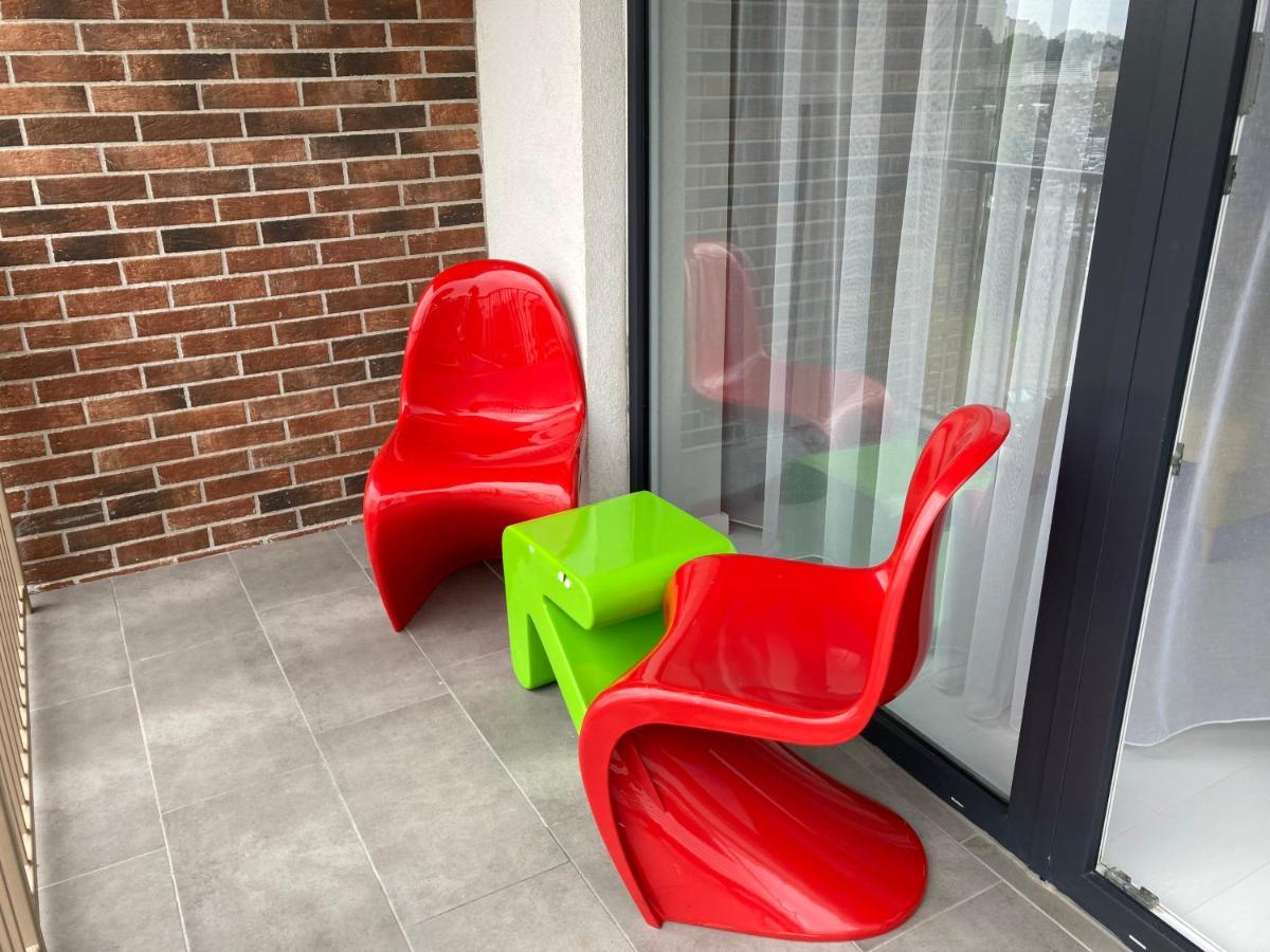 Apartamentul Max, practic și confortabil Oradea Exterior foto