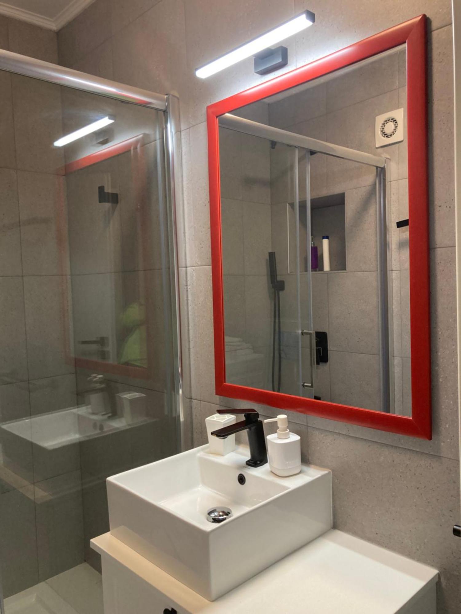Apartamentul Max, practic și confortabil Oradea Exterior foto